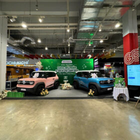 Màn Hình Quảng Cáo Chân Đứng LCD 55 Inch - Chính Hãng Lux Vision