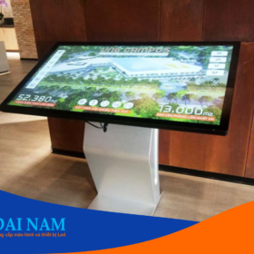 Màn Hình Quảng Cáo Chân Quỳ 43 Inch Lux Vision Chính Hãng