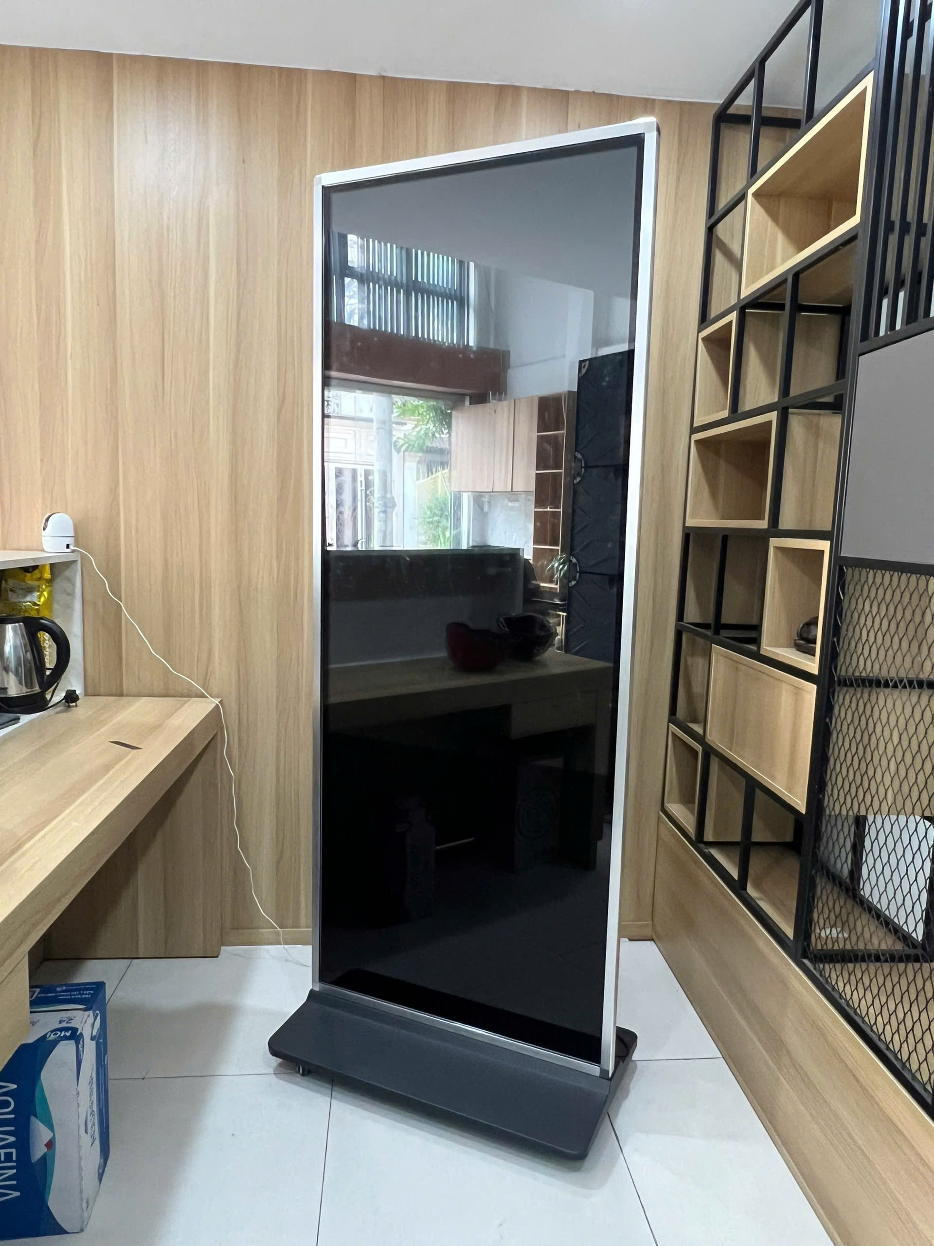 Màn Hình Quảng Cáo Chân Đứng LCD 55 Inch - Chính Hãng Lux Vision - Ảnh 3